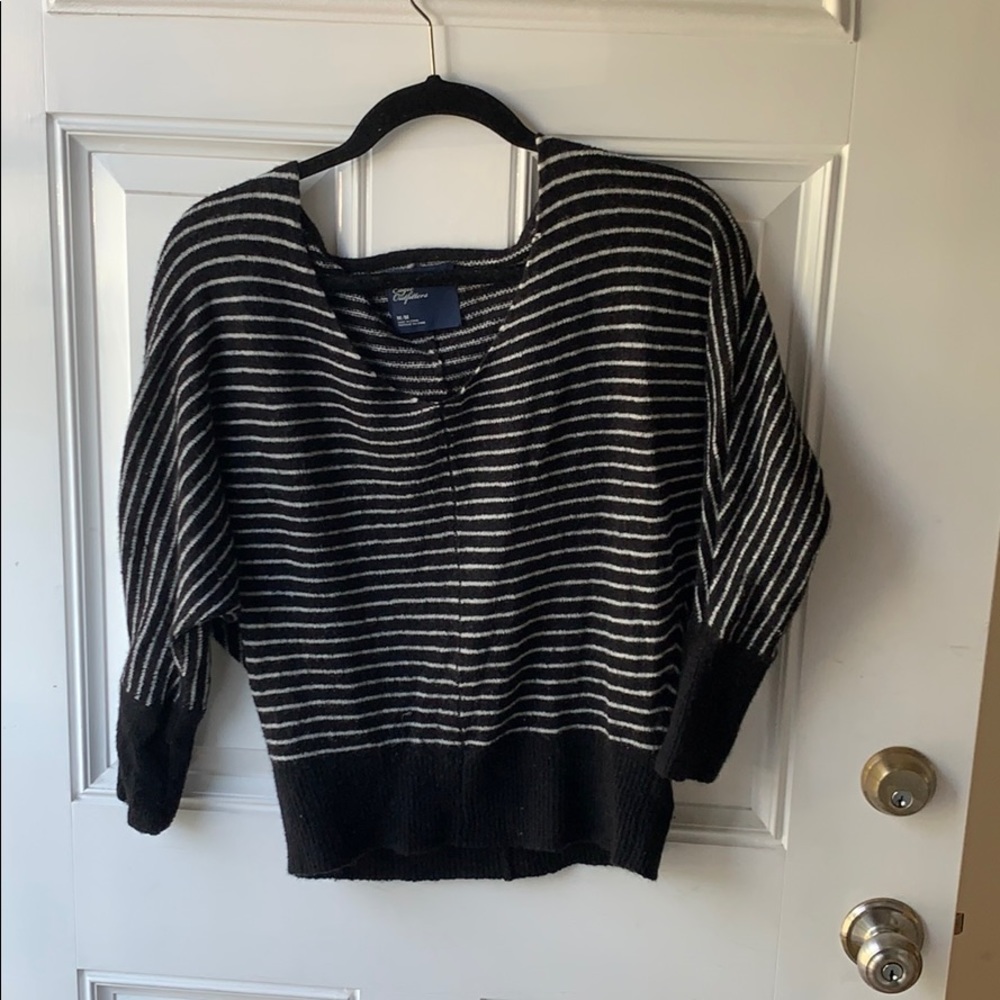 American Eagle black and white striped sweater